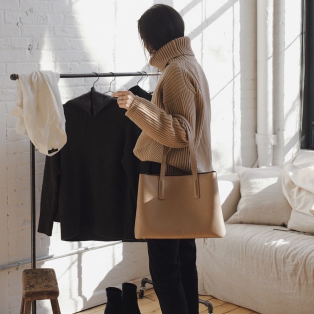 Freja NYC Linnea Taupe Tote Bag with Duster Bag - Picture 6 of 16
